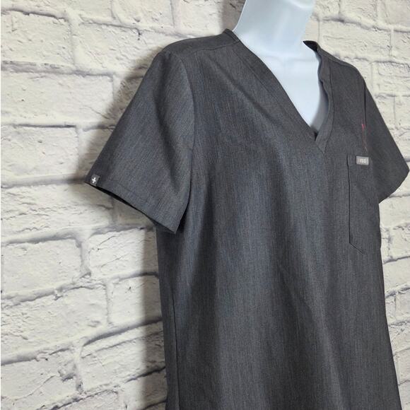 Figs Scrub Top Womens Medium Technical Collection Gray One Pocket Pink Ribbon - Picture 3 of 13